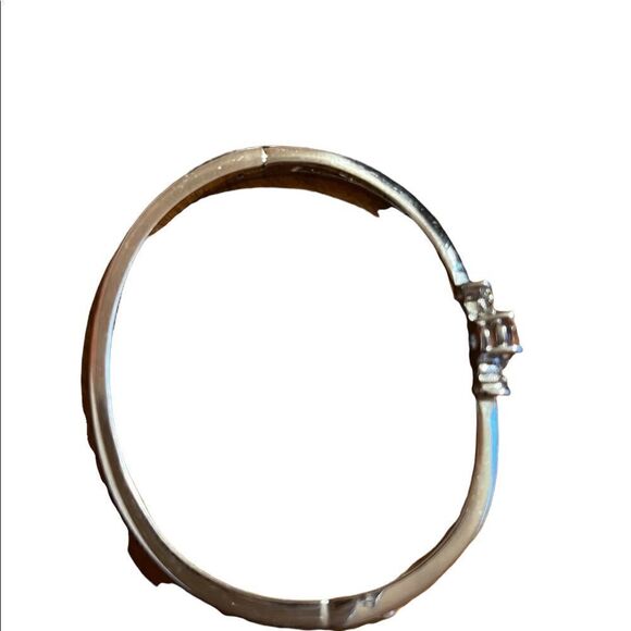 Silver tone hinge bracelet with pink center rhinestone - Picture 3 of 5